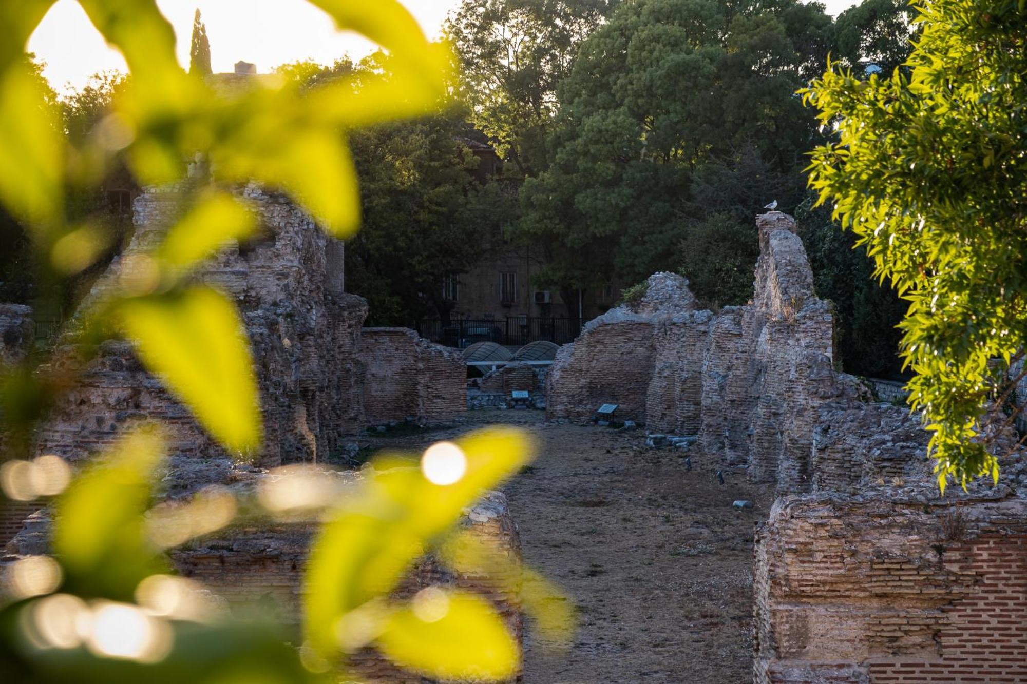 Roman Thermae 2Bdrm Sunny Apartment Варна Экстерьер фото