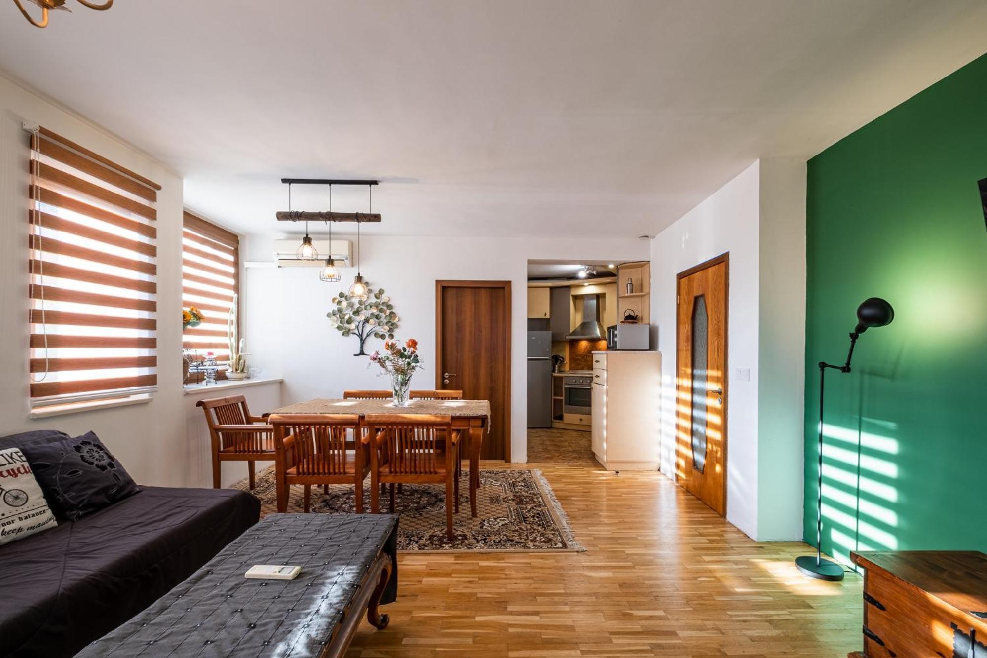 Roman Thermae 2Bdrm Sunny Apartment Варна Экстерьер фото