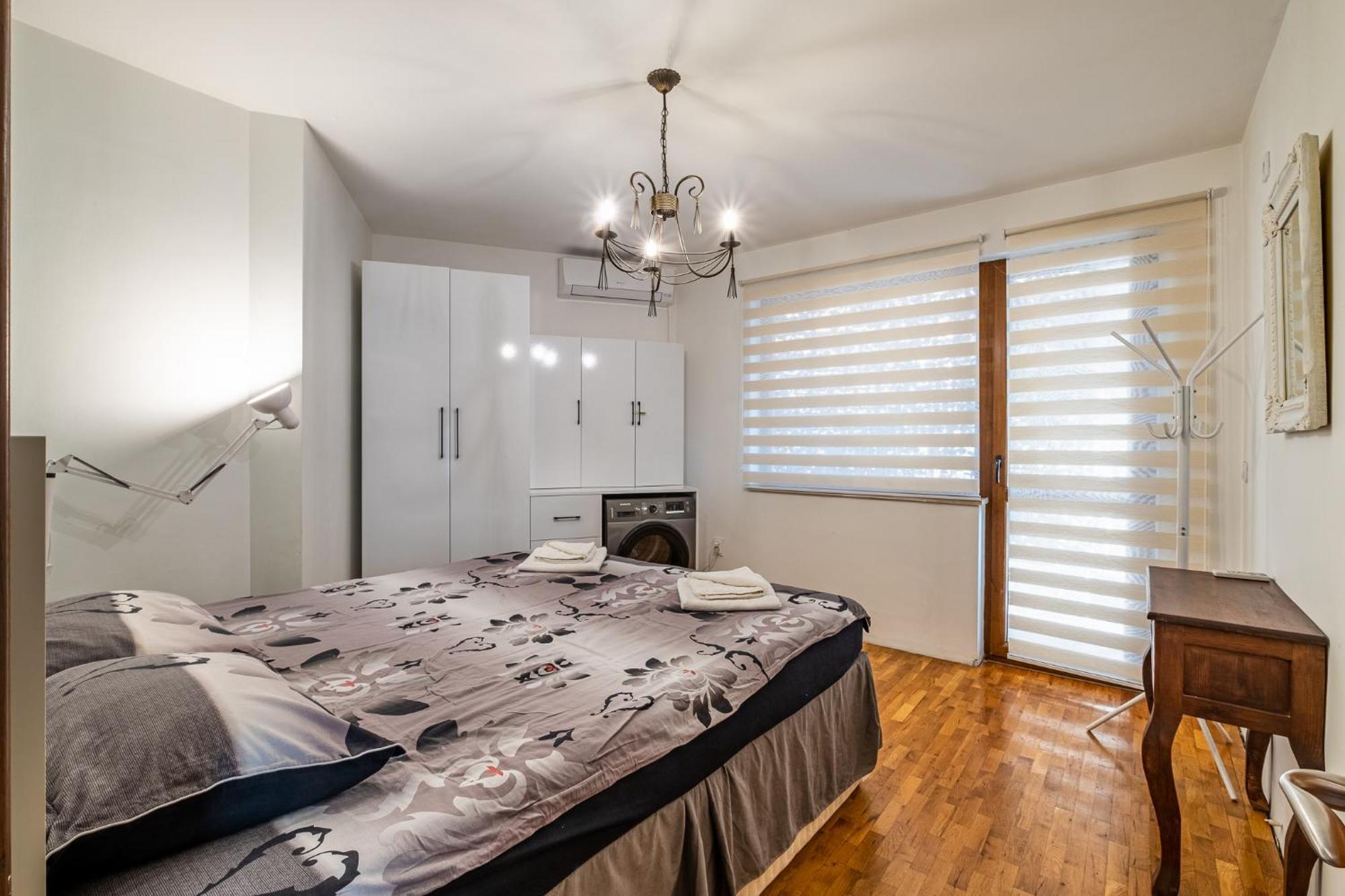 Roman Thermae 2Bdrm Sunny Apartment Варна Экстерьер фото